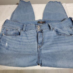 Torrid Jean's Size 20R Light blue